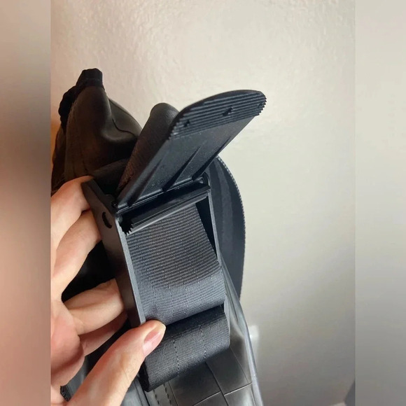 Give Back Goods Up-cycled Shoulder Bag- Made in the USA from Bicycle tubes Black - Picture 3 of 8